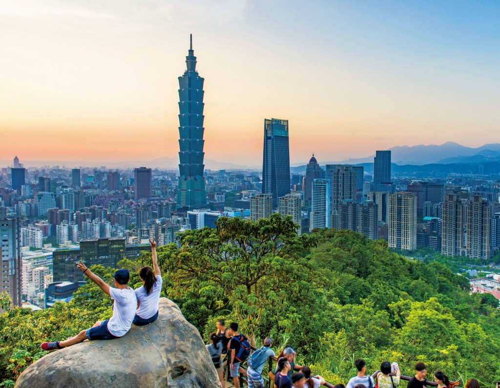Flight searches for Taipei soar 2,700% in 2023 – Taiwan News “taipei nightlife” – Google News