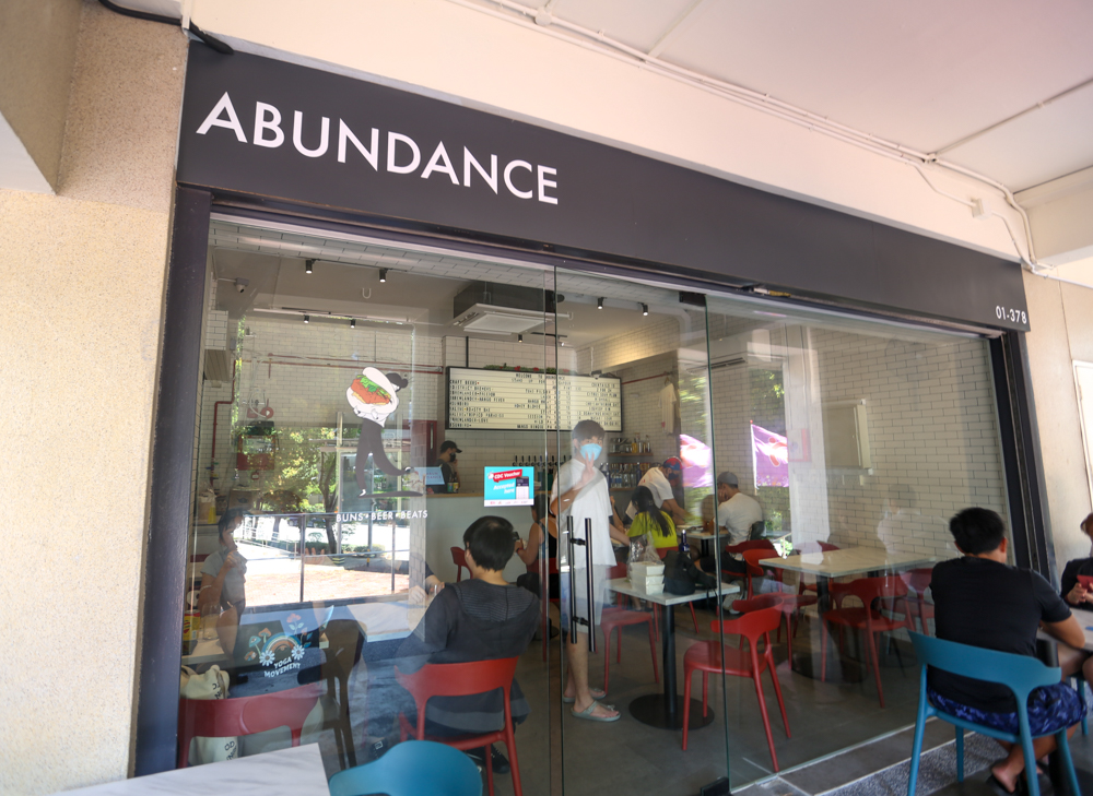 Abundance: Taiwanese cafe under a HDB with DTF-style fried rice and popiah coriander ice cream – Yahoo Singapore News Feedzy
